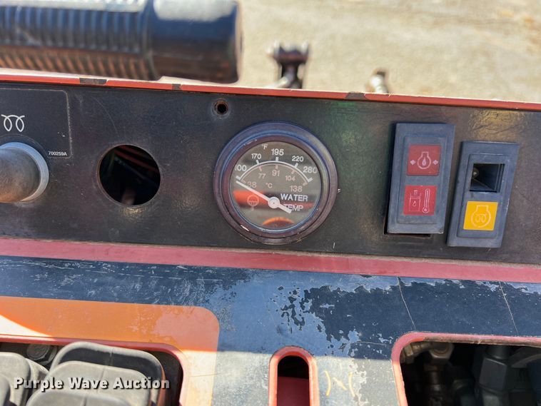 image for item DK7232 2013 Ditch Witch SK755  compact utility loader