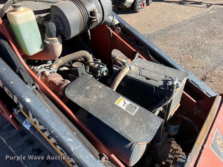 image for item DK7232 2013 Ditch Witch SK755  compact utility loader