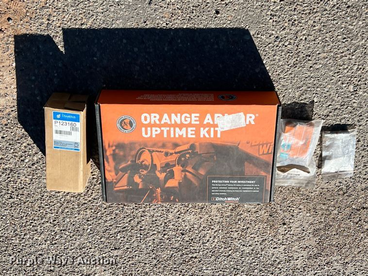 image for item DK7232 2013 Ditch Witch SK755  compact utility loader