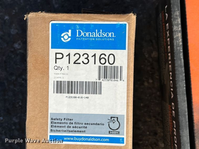 image for item DK7232 2013 Ditch Witch SK755  compact utility loader