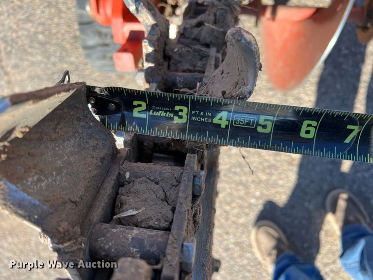 image for item DK7234 2016 Ditch Witch C24X  trencher