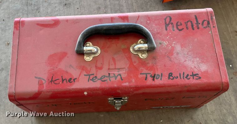 image for item DK7234 2016 Ditch Witch C24X  trencher