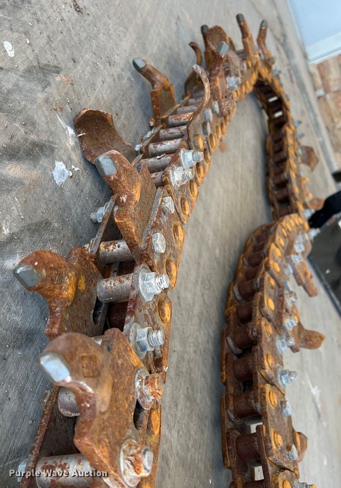 image for item DK7234 2016 Ditch Witch C24X  trencher