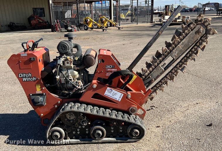 image for item DK7235 2016 Ditch Witch C30X  trencher