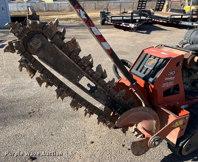 image for item DK7235 2016 Ditch Witch C30X  trencher