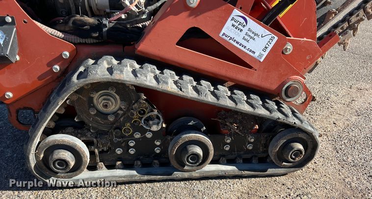 image for item DK7235 2016 Ditch Witch C30X  trencher