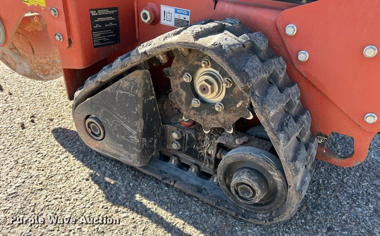 image for item DK7235 2016 Ditch Witch C30X  trencher