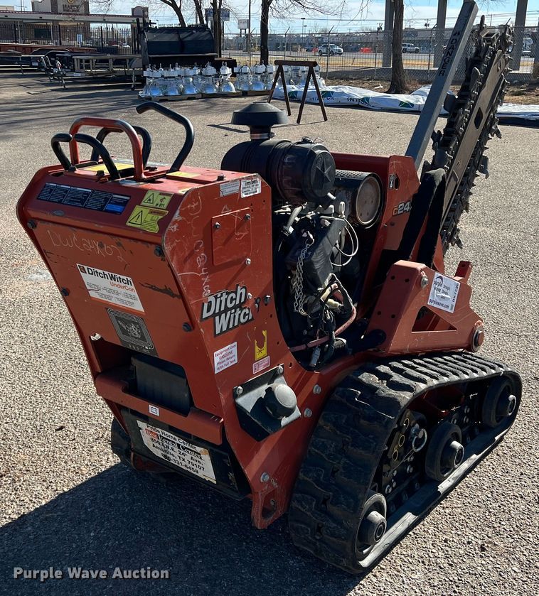 image for item DK7236 2018 Ditch Witch C24X  trencher