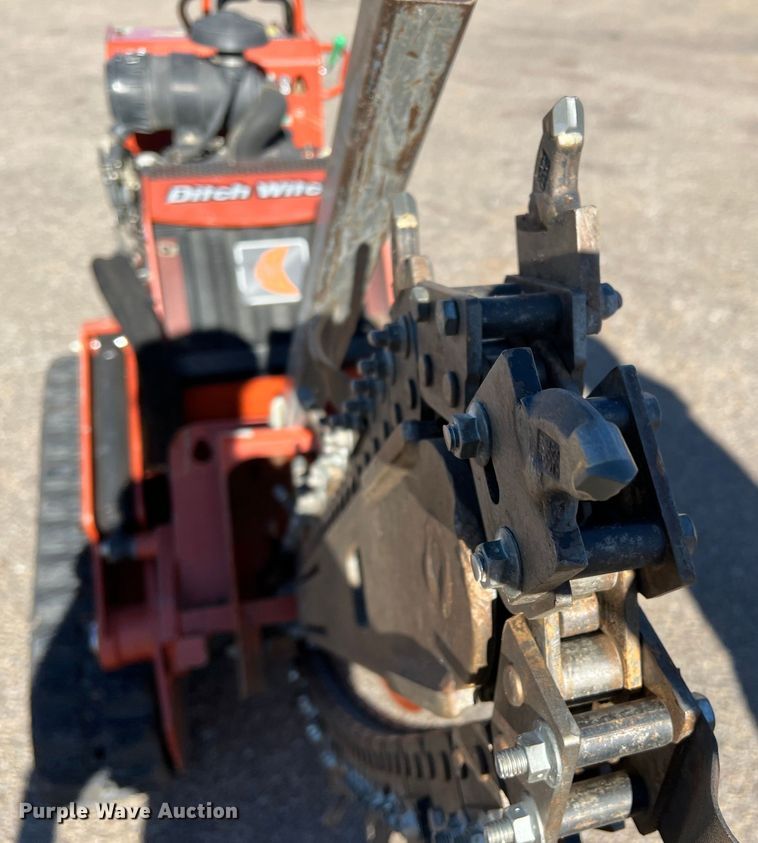 image for item DK7236 2018 Ditch Witch C24X  trencher
