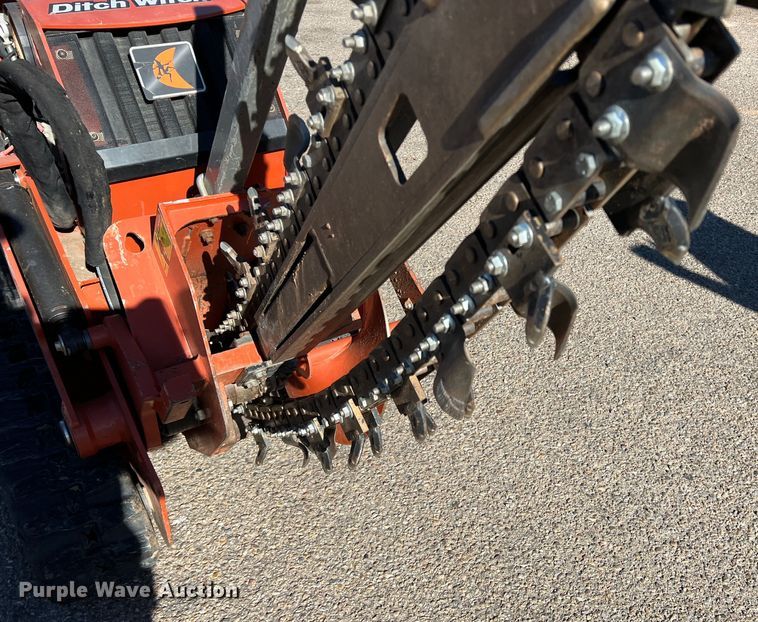 image for item DK7236 2018 Ditch Witch C24X  trencher