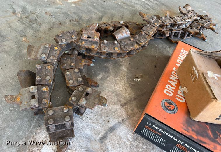 image for item DK7236 2018 Ditch Witch C24X  trencher