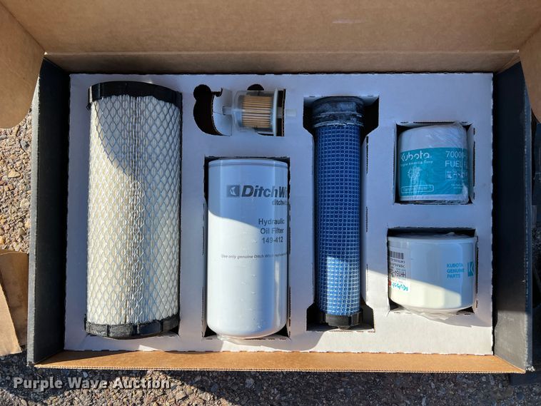 image for item DK7237 2020 Ditch Witch SK800  compact utility loader