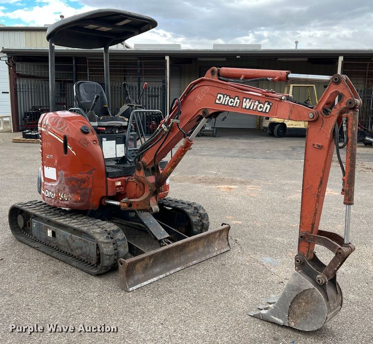 image for item DK7238 Ditch Witch MX202  mini excavator