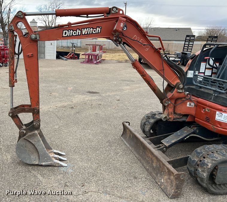 image for item DK7238 Ditch Witch MX202  mini excavator