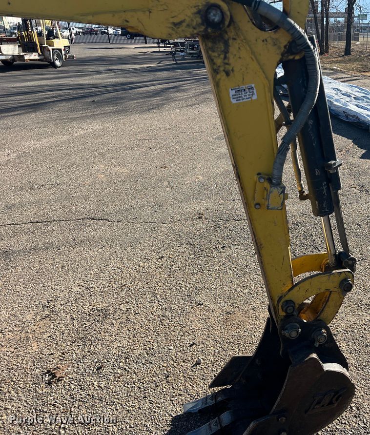 image for item DK7239 2015 Yanmar VI017A  mini excavator