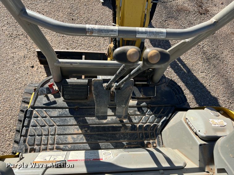 image for item DK7239 2015 Yanmar VI017A  mini excavator