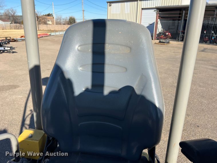 image for item DK7239 2015 Yanmar VI017A  mini excavator