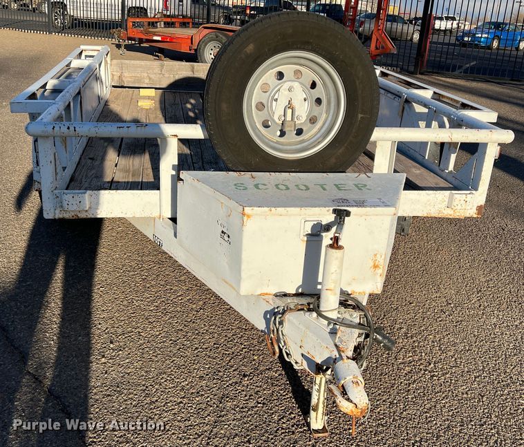 image for item DK7240 2008 Diamond C  utility trailer