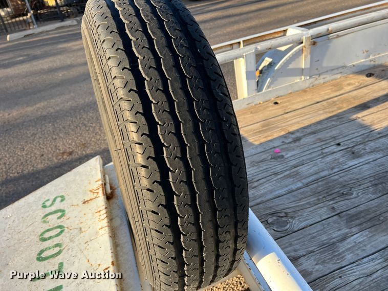 image for item DK7240 2008 Diamond C  utility trailer