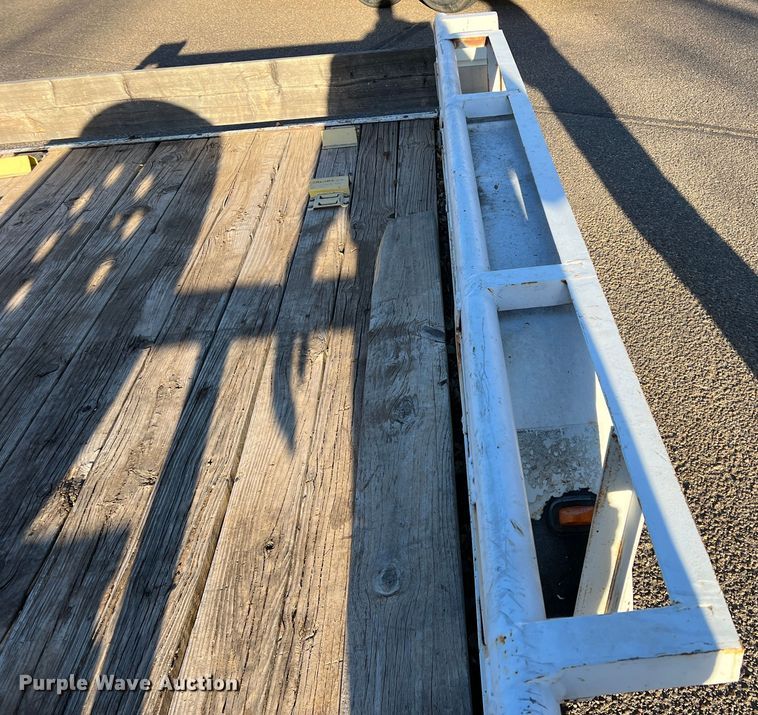 image for item DK7240 2008 Diamond C  utility trailer