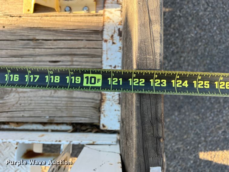 image for item DK7240 2008 Diamond C  utility trailer