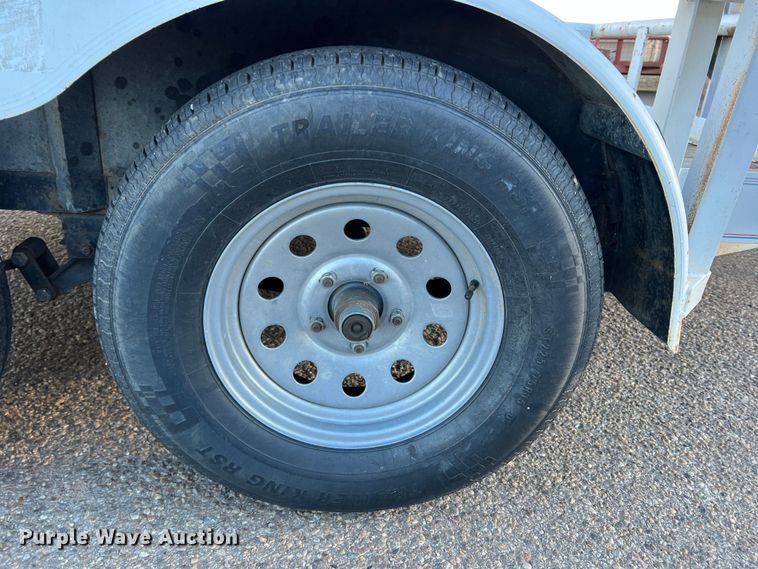 image for item DK7240 2008 Diamond C  utility trailer