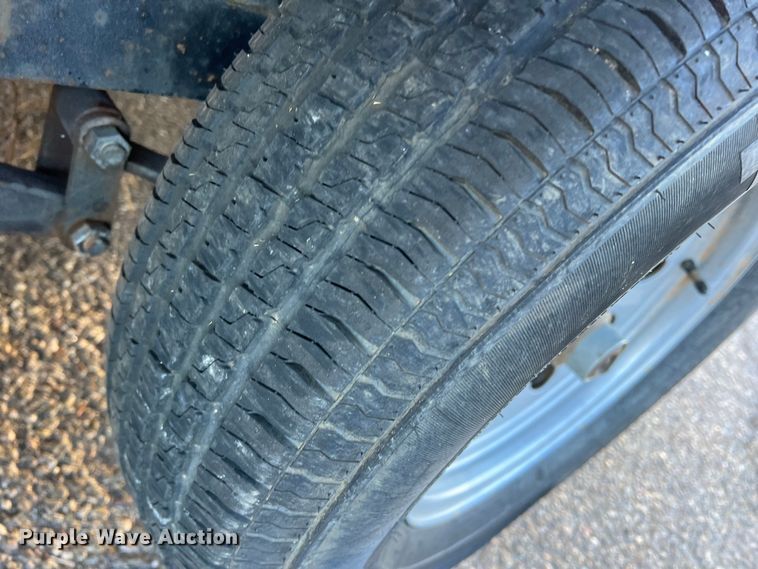 image for item DK7240 2008 Diamond C  utility trailer