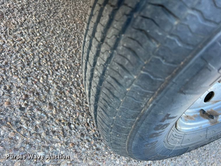 image for item DK7240 2008 Diamond C  utility trailer