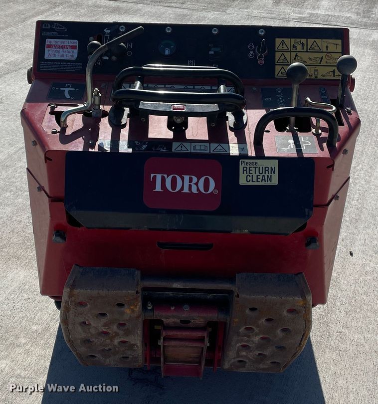 image for item DN4534 2012 Toro TX427  compact utility loader