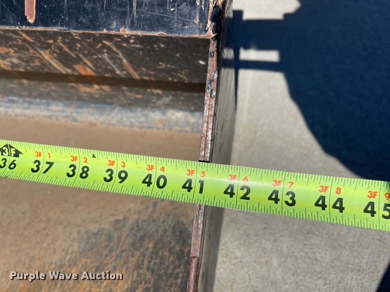 image for item DN4534 2012 Toro TX427  compact utility loader