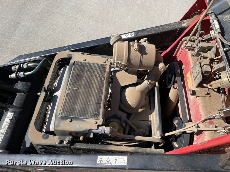 image for item DN4534 2012 Toro TX427  compact utility loader