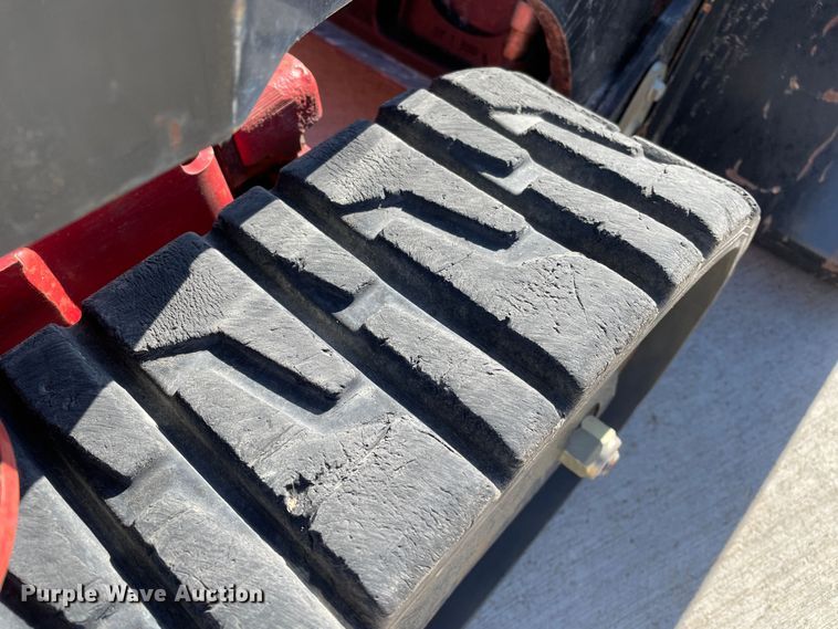 image for item DN4534 2012 Toro TX427  compact utility loader