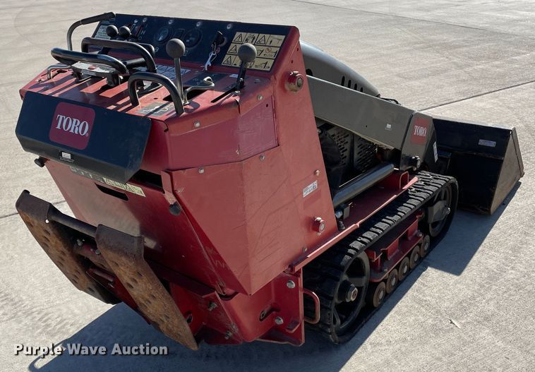 image for item DN4535 2012 Toro TX427  compact utility loader