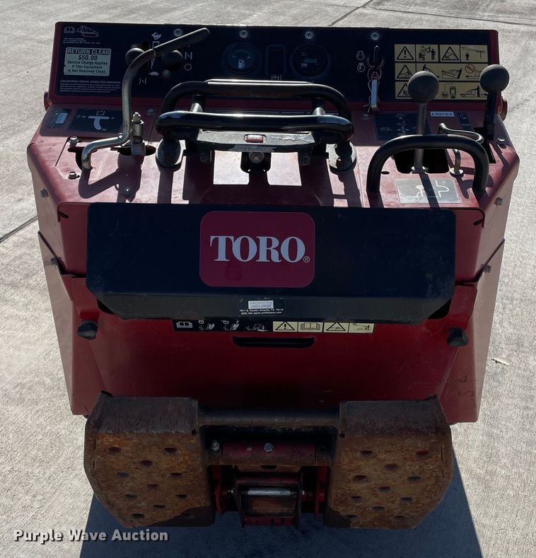 image for item DN4535 2012 Toro TX427  compact utility loader