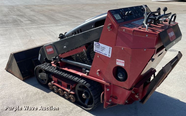 image for item DN4535 2012 Toro TX427  compact utility loader