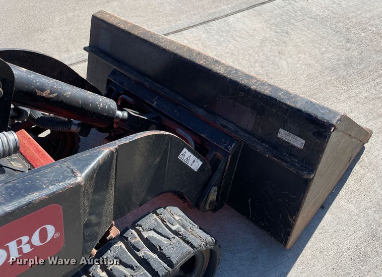 image for item DN4535 2012 Toro TX427  compact utility loader