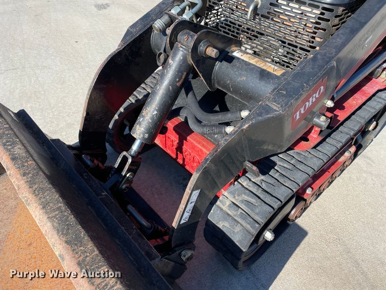 image for item DN4535 2012 Toro TX427  compact utility loader