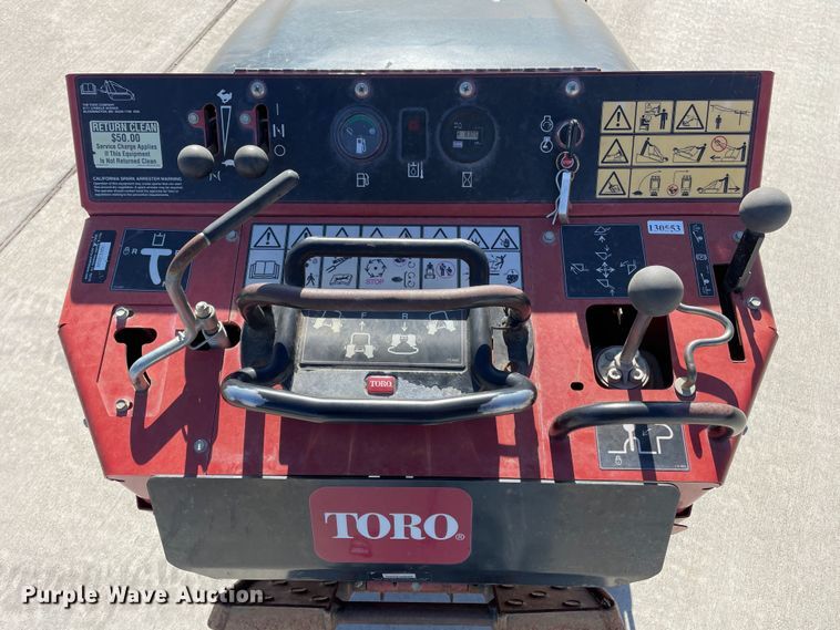 image for item DN4535 2012 Toro TX427  compact utility loader