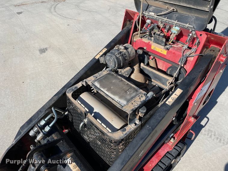 image for item DN4535 2012 Toro TX427  compact utility loader