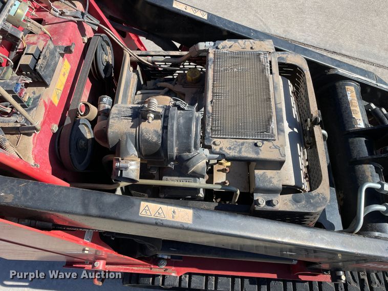 image for item DN4535 2012 Toro TX427  compact utility loader