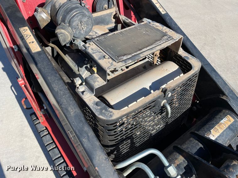 image for item DN4535 2012 Toro TX427  compact utility loader