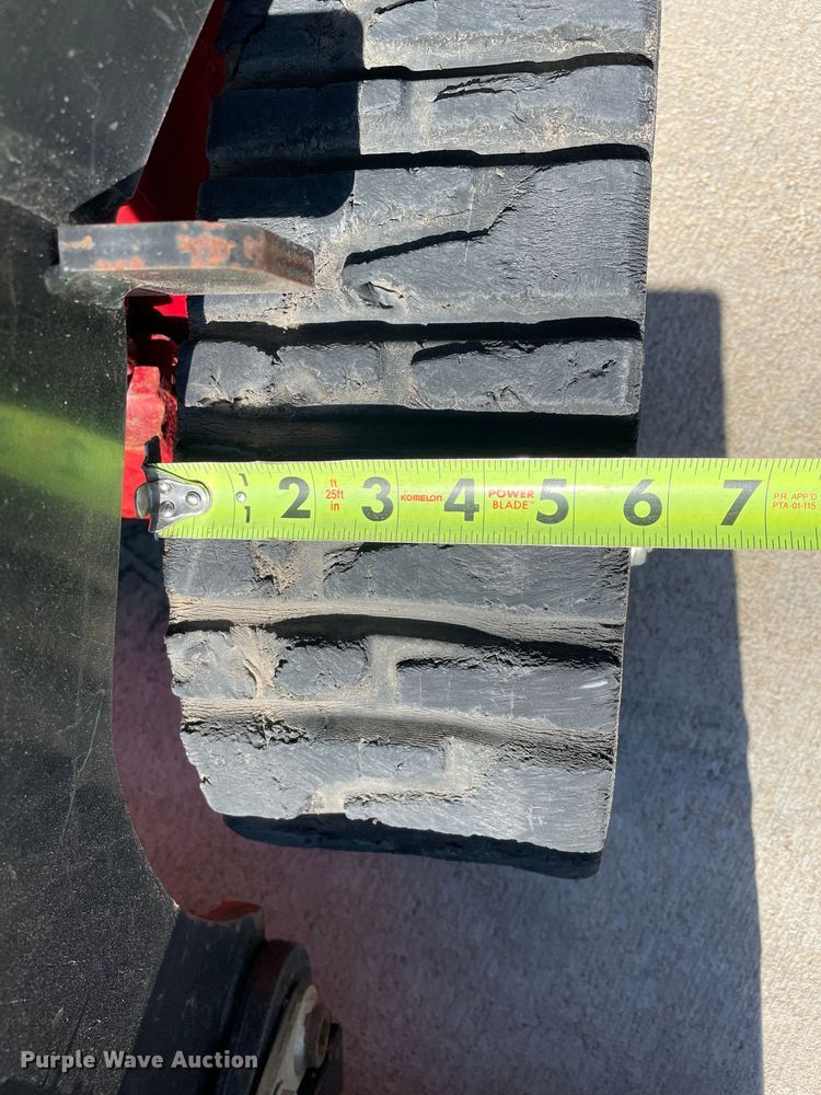 image for item DN4535 2012 Toro TX427  compact utility loader