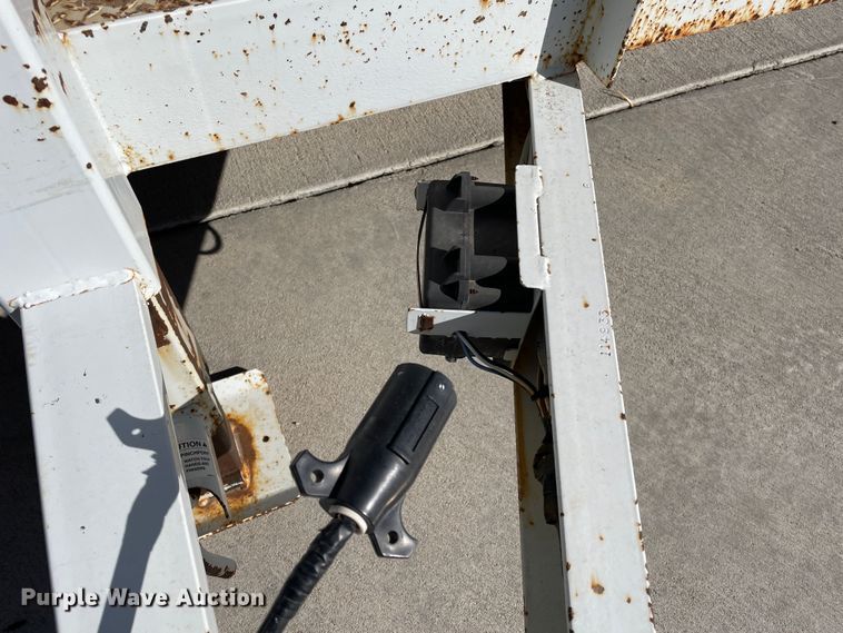 image for item DN4543 2012 Top Hat  utility trailer