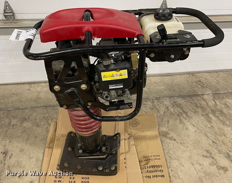 image for item DN4547 Toro VR-3100  plate compactor