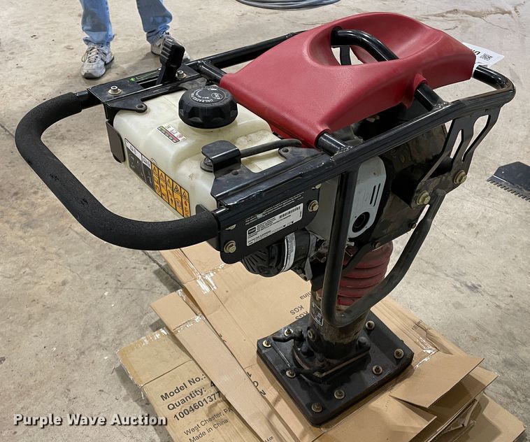 image for item DN4547 Toro VR-3100  plate compactor