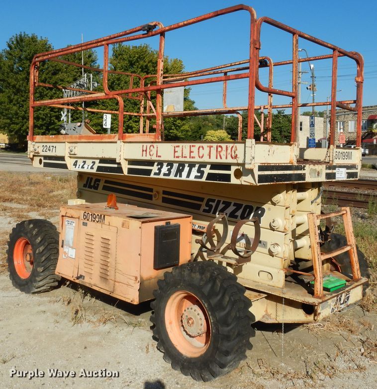 image for item DN6814 1996 JLG 33RTS  scissor lift