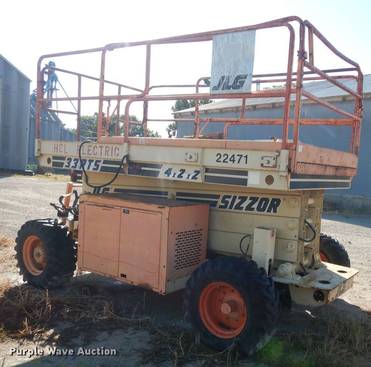 image for item DN6814 1996 JLG 33RTS  scissor lift