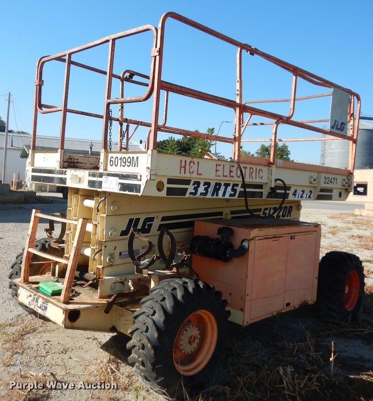 image for item DN6814 1996 JLG 33RTS  scissor lift