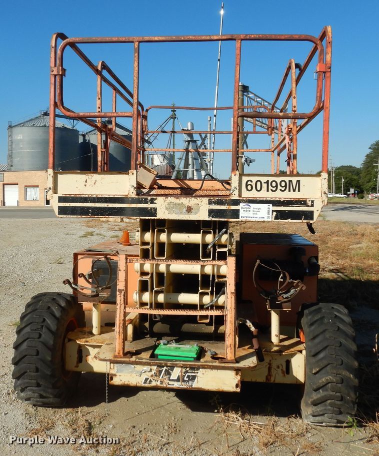 image for item DN6814 1996 JLG 33RTS  scissor lift