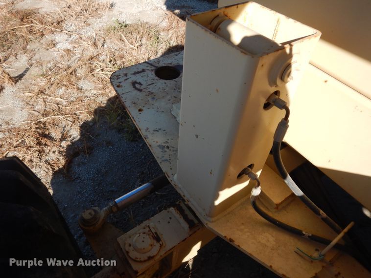 image for item DN6814 1996 JLG 33RTS  scissor lift